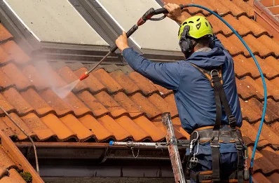 Démoussage et hydrofuge de toiture au Torp-Mesnil
